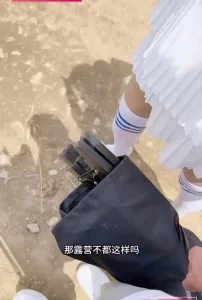 废弃桥下露营小姨子口含西瓜给姐夫鸡巴降火 小姨子完整版11部
